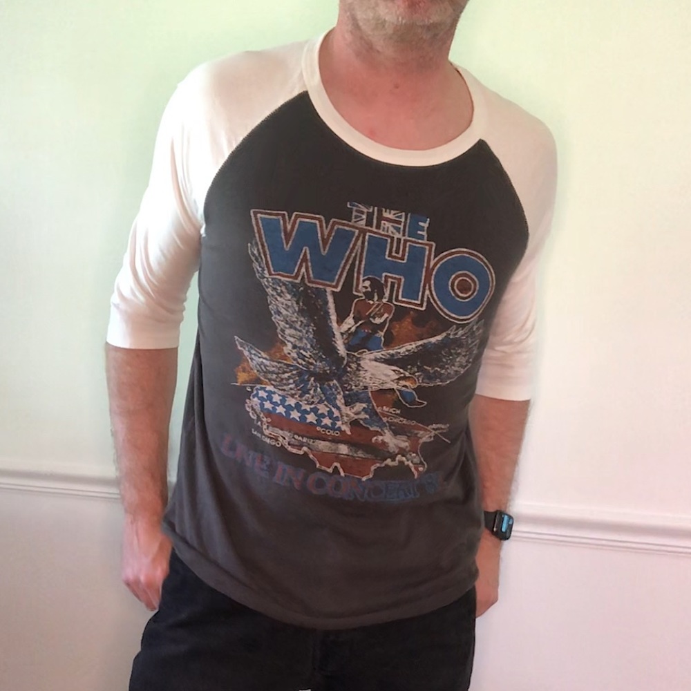 Mens raglan Junk Food t shirt